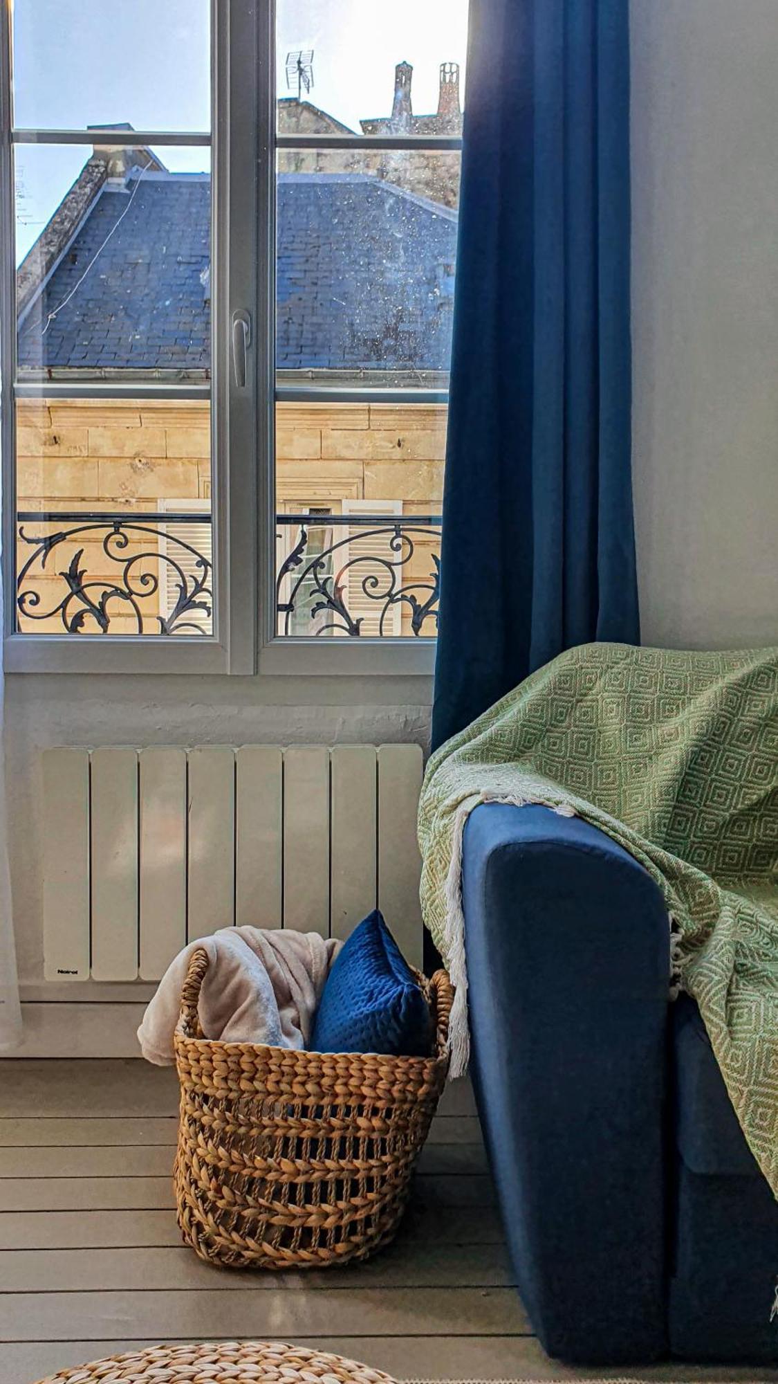 Charming Studio With View Of The Abbaye-Aux-Hommes Caen Camera foto