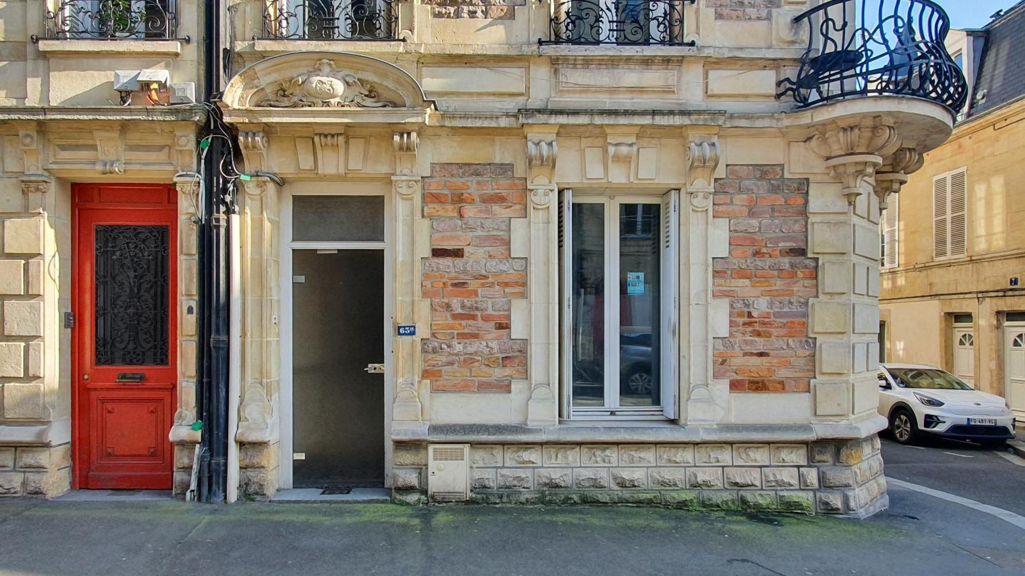 Charming Studio With View Of The Abbaye-Aux-Hommes Caen Camera foto
