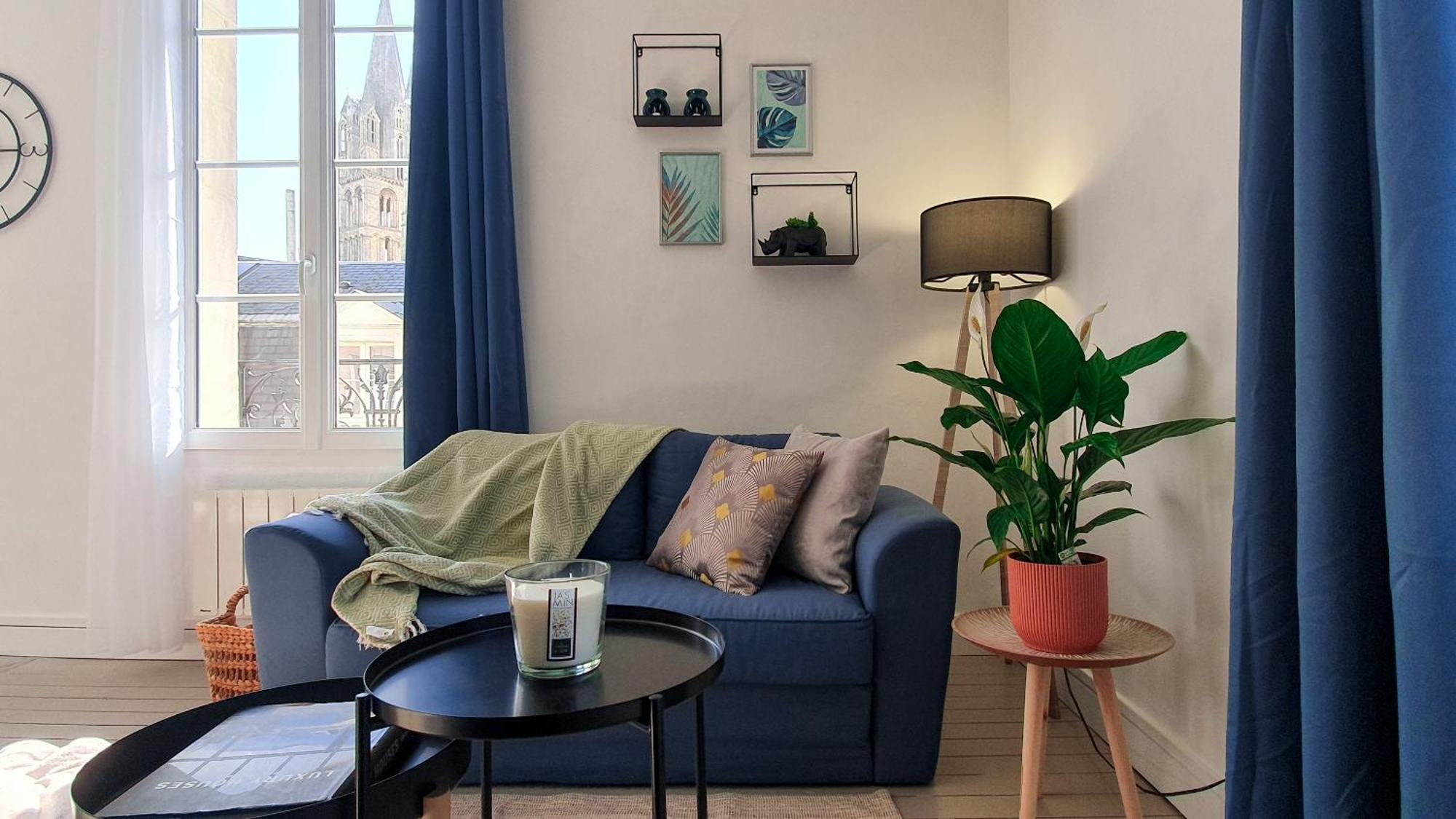 Charming Studio With View Of The Abbaye-Aux-Hommes Caen Camera foto